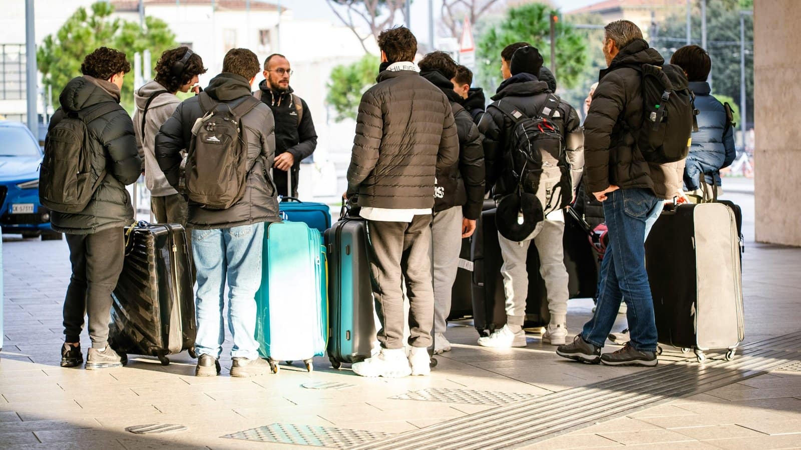 "Why Indian Parents Should Support Studying Abroad: Turning Fear into Future Success" "Why Indian Parents Should Support Studying Abroad: Turning Fear into Future Success"