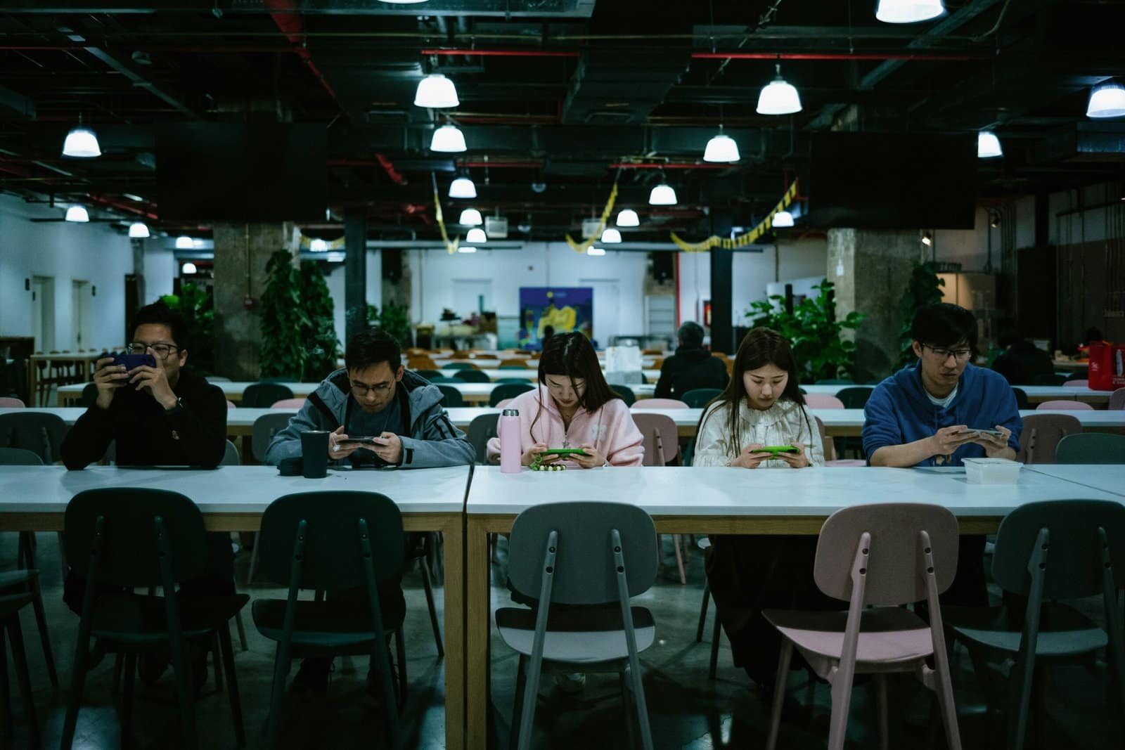 Can High School Students Study Abroad? Can High School Students Study Abroad?