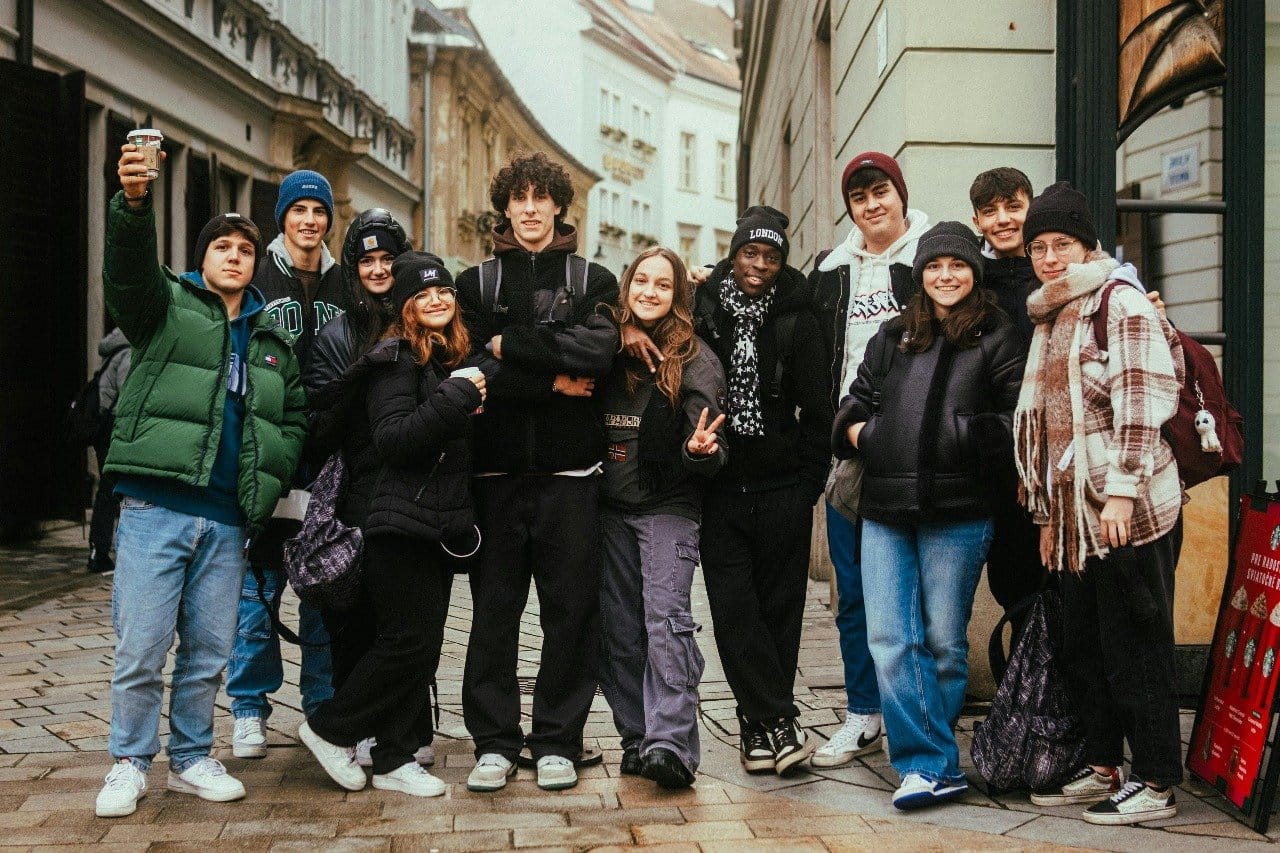 How Do Study Abroad Programs Work and How Can You Apply? How Do Study Abroad Programs Work and How Can You Apply?