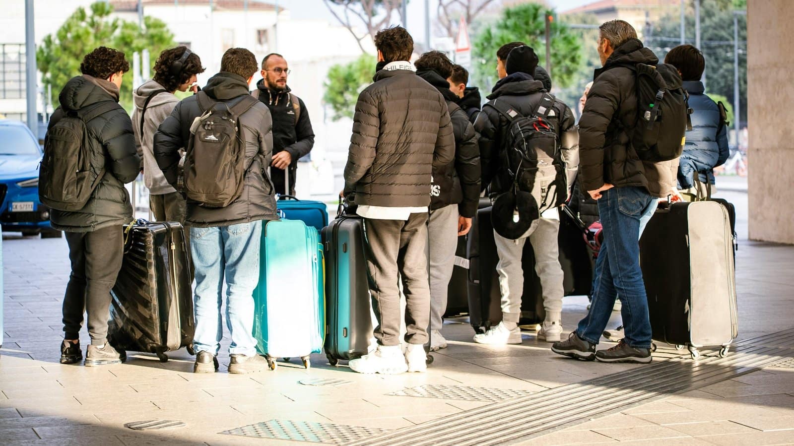 "Why Indian Parents Should Support Studying Abroad: Turning Fear into Future Success" "Why Indian Parents Should Support Studying Abroad: Turning Fear into Future Success"