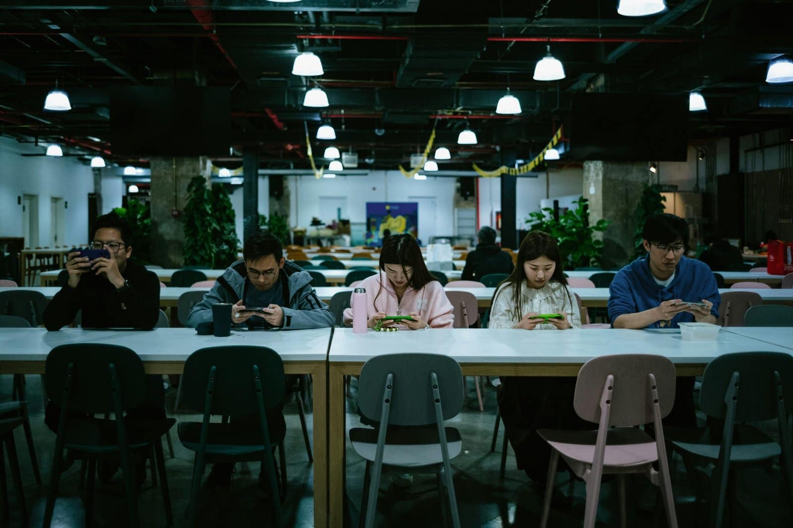 Can High School Students Study Abroad? Can High School Students Study Abroad?